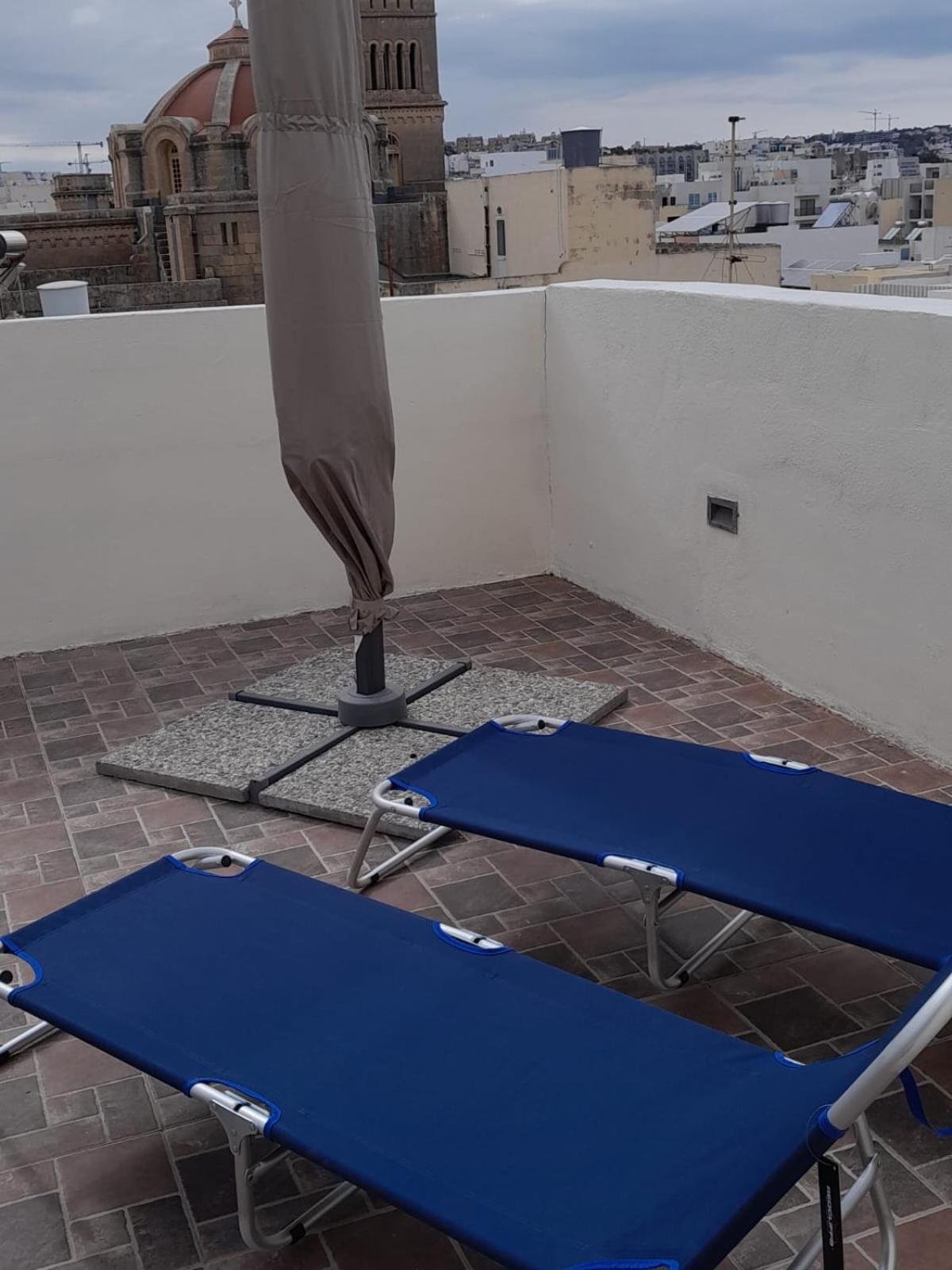 Apartamento St Julians Sliema Penthouse 3 Minutes Walk From Seafront Exterior foto