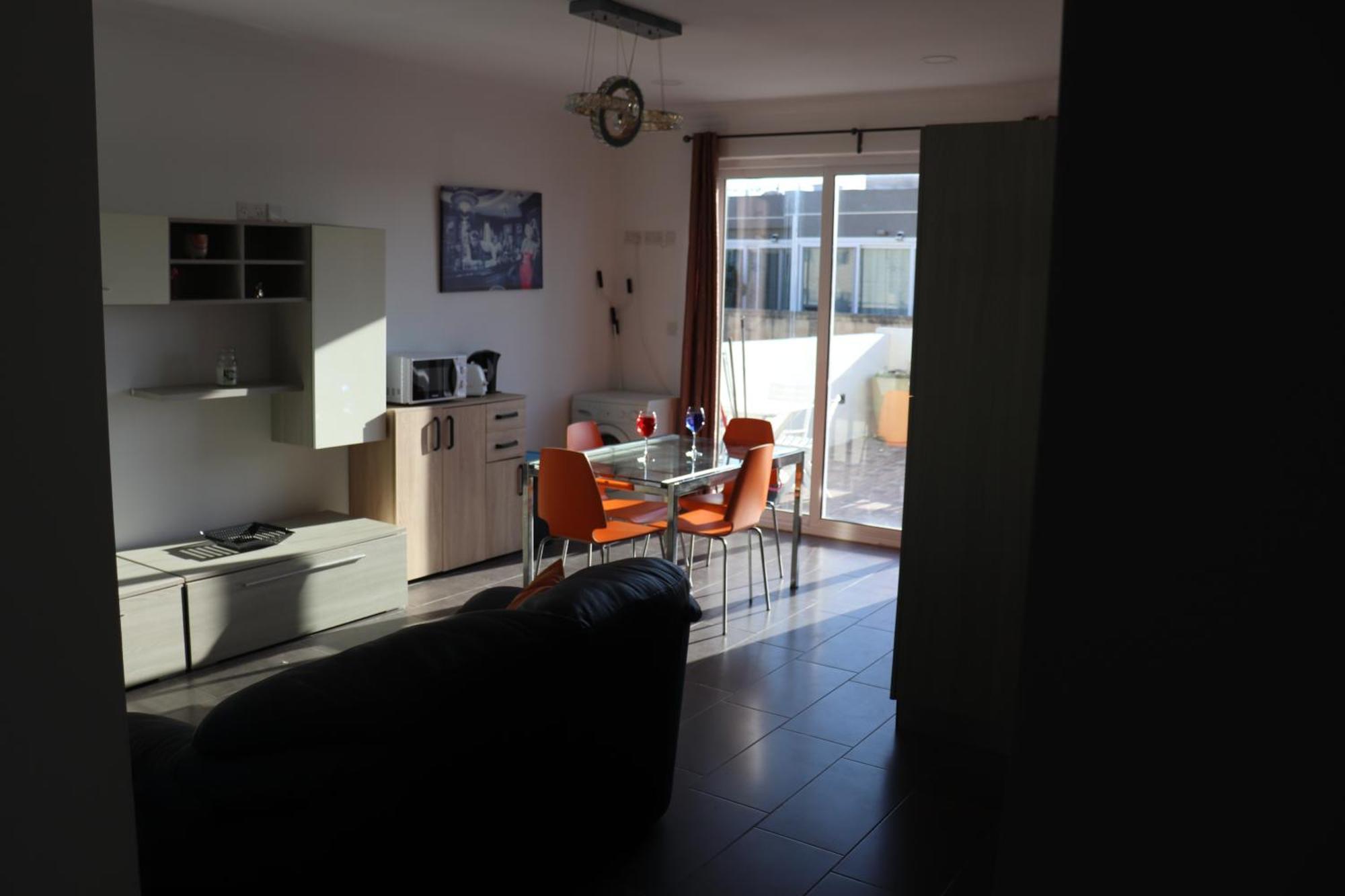 Apartamento St Julians Sliema Penthouse 3 Minutes Walk From Seafront Exterior foto