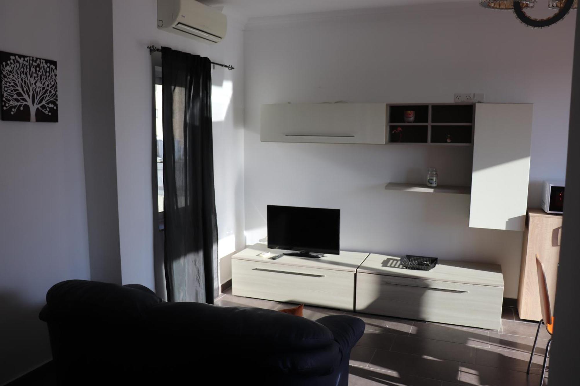 Apartamento St Julians Sliema Penthouse 3 Minutes Walk From Seafront Exterior foto