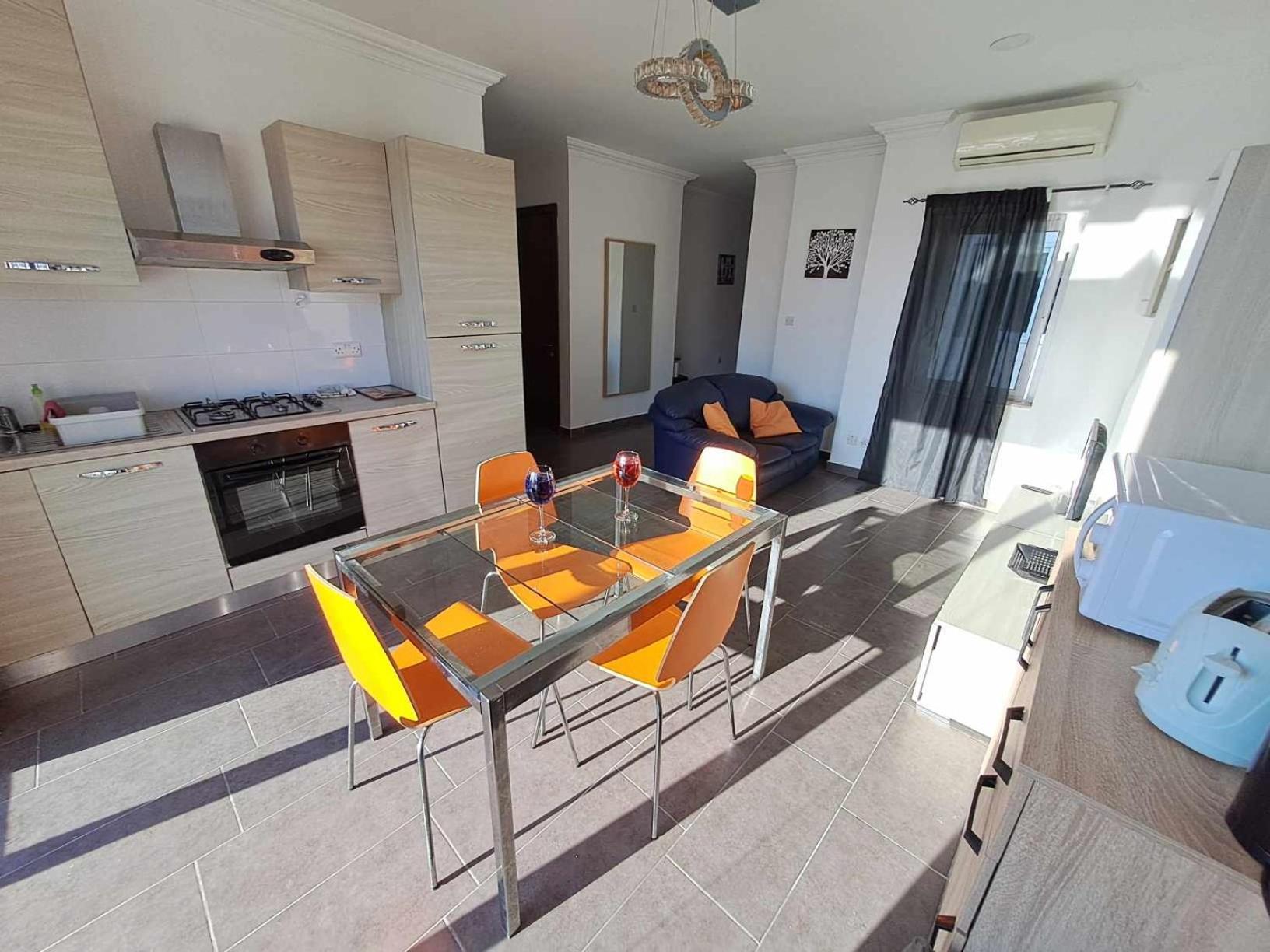 Apartamento St Julians Sliema Penthouse 3 Minutes Walk From Seafront Exterior foto