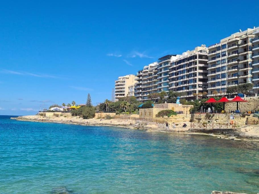 Apartamento St Julians Sliema Penthouse 3 Minutes Walk From Seafront Exterior foto
